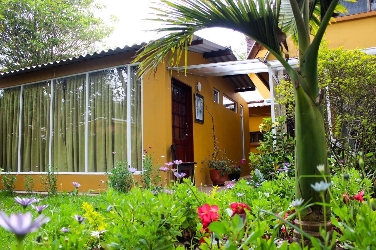 Hotel Casa Iris Chía Esterno foto